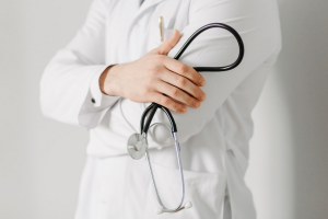 2 PIlihan Dokter Spesialis Penyakit Dalam Pati, Berikut Jadwalnya