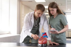 Rekomendasi Dokter Spesialis Jantung Kudus, Catat Info Prakteknya